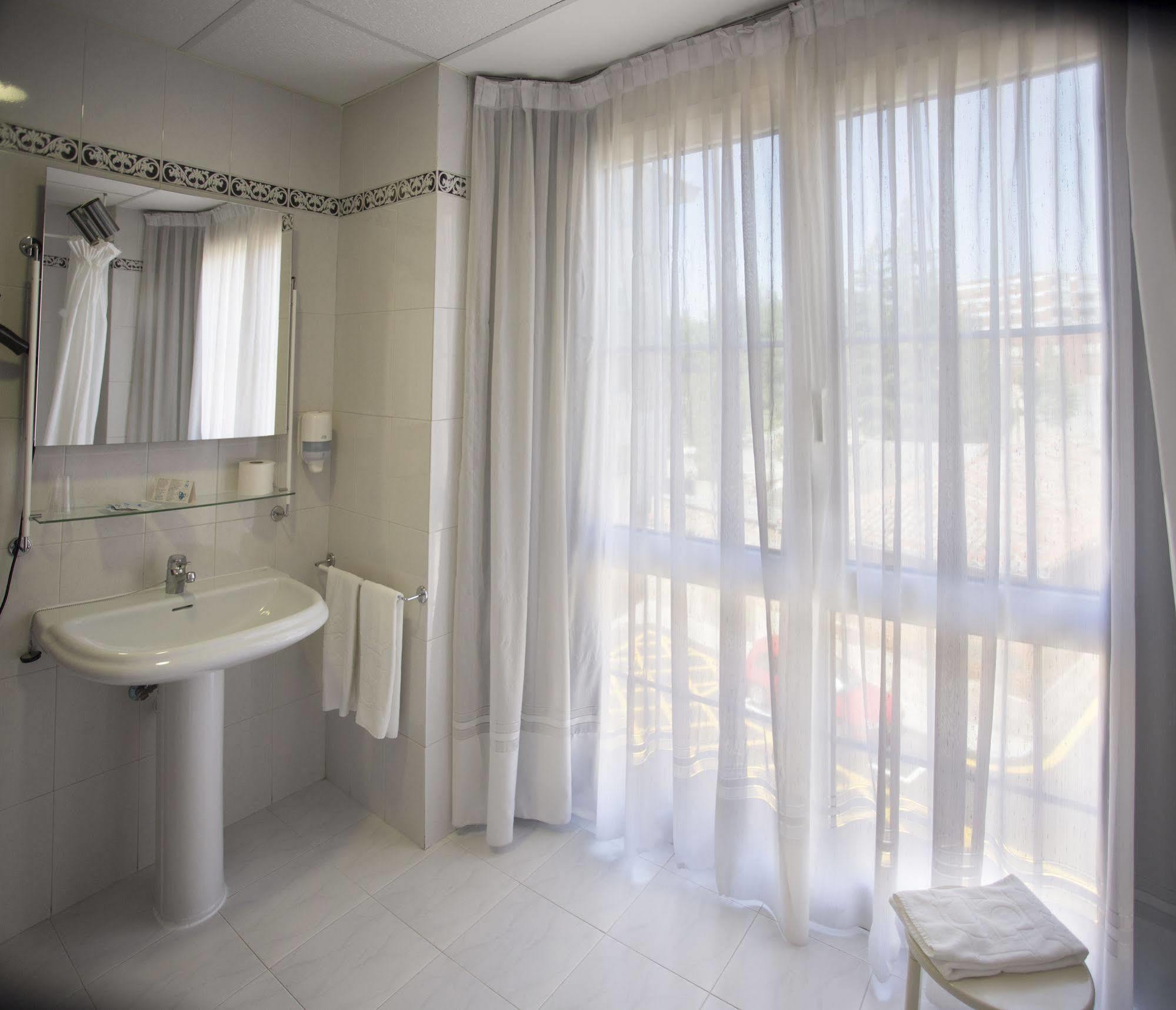 Hotel Don Rodrigo Palencia Bagian luar foto